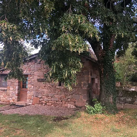 Des Ecuries De Saint Maurice Lantgård