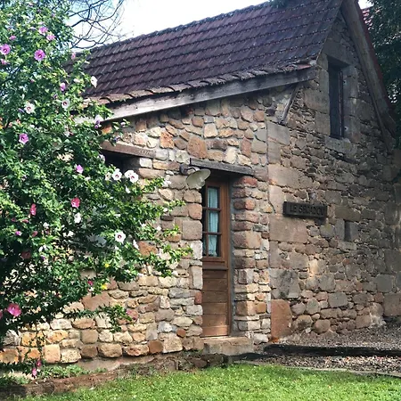 Des Ecuries De Saint Maurice Lantgård