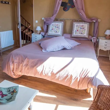 Lantgård Des Ecuries De Saint Maurice Lacapelle-Marival