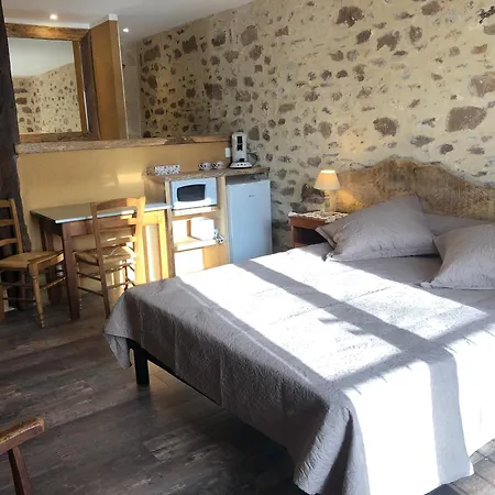 Des Ecuries De Saint Maurice *