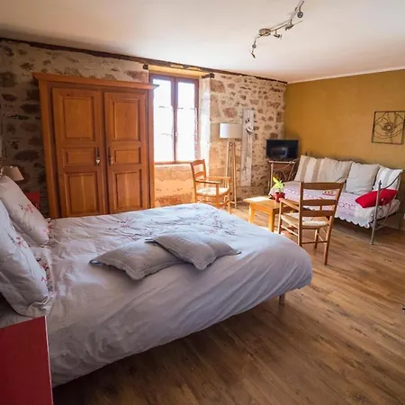 Des Ecuries De Saint Maurice 팜스테이