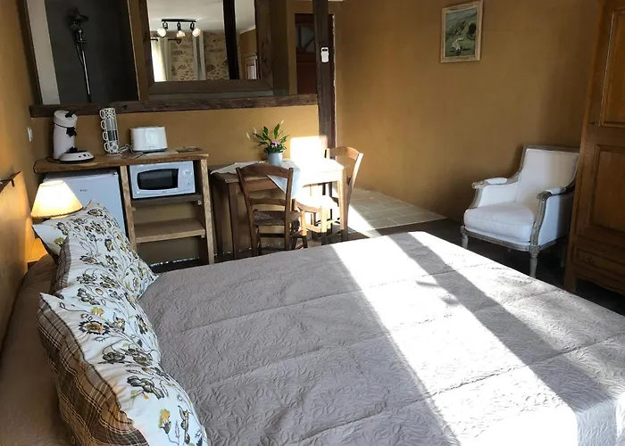 Des Ecuries De Saint Maurice *